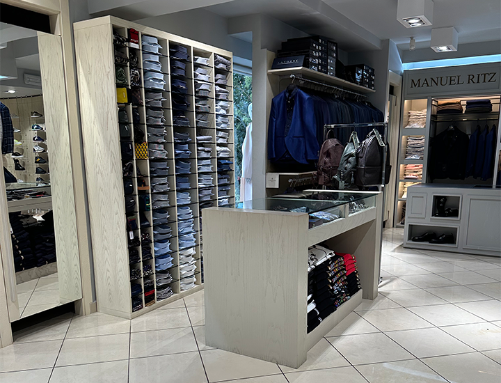 Interno della boutique Gianni Foti